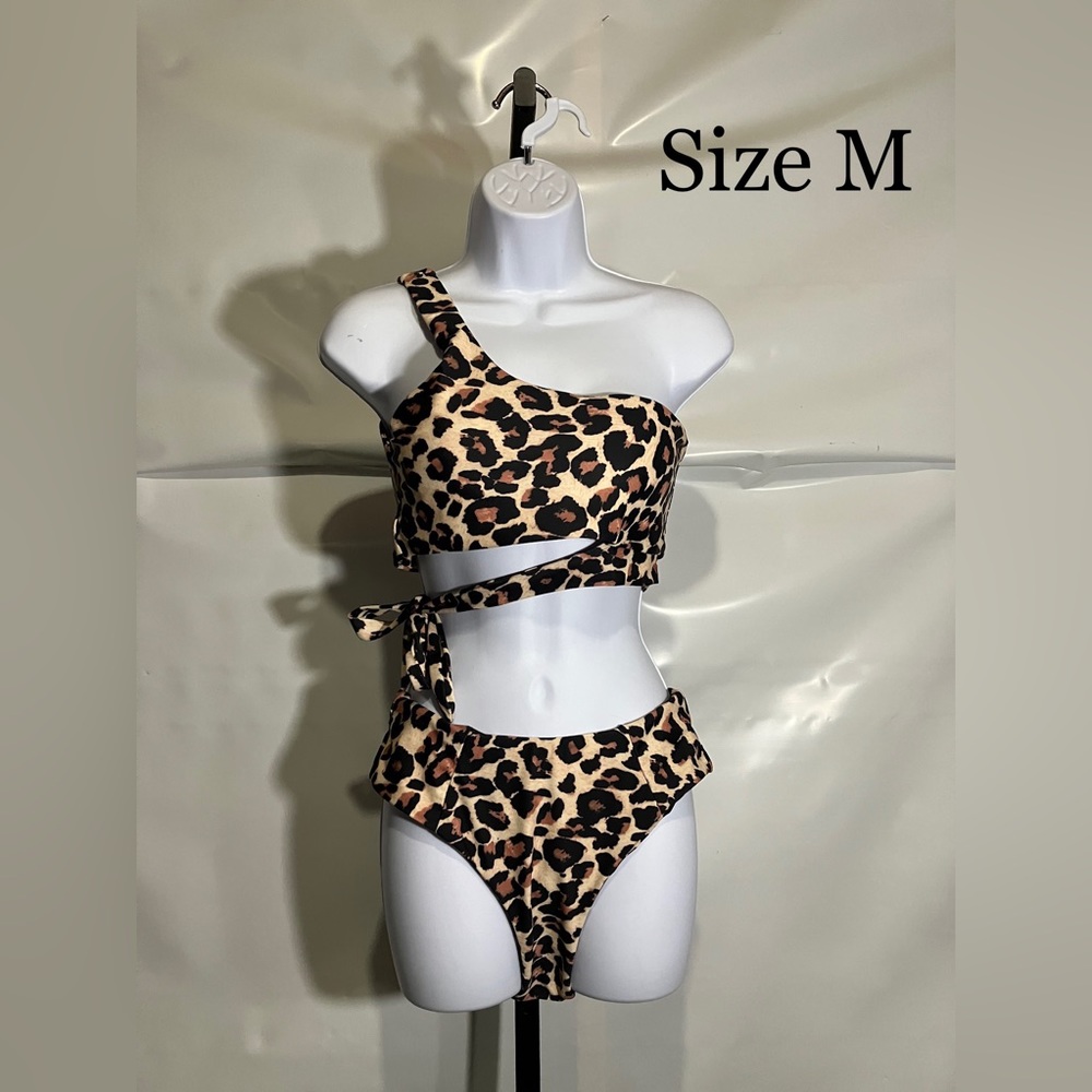 Women’s 2 Piece Bikini Swimsuit Size Medium